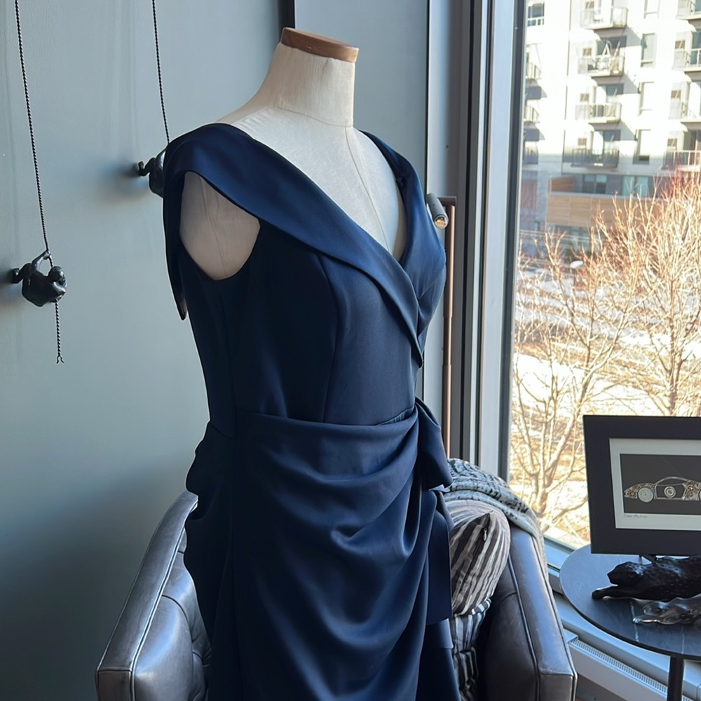 New XSCAPE Ruffle Off the Shoulder Scuba Gown in Midnight Size 16 - Picture 3 of 14